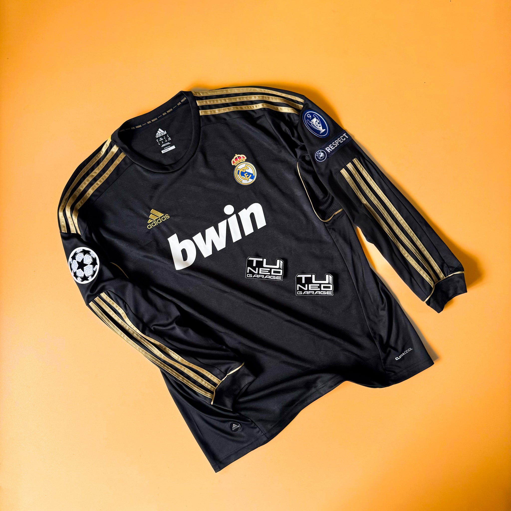 REAL MADRID T-SHIRT 2011/12 GOKU DRAGON